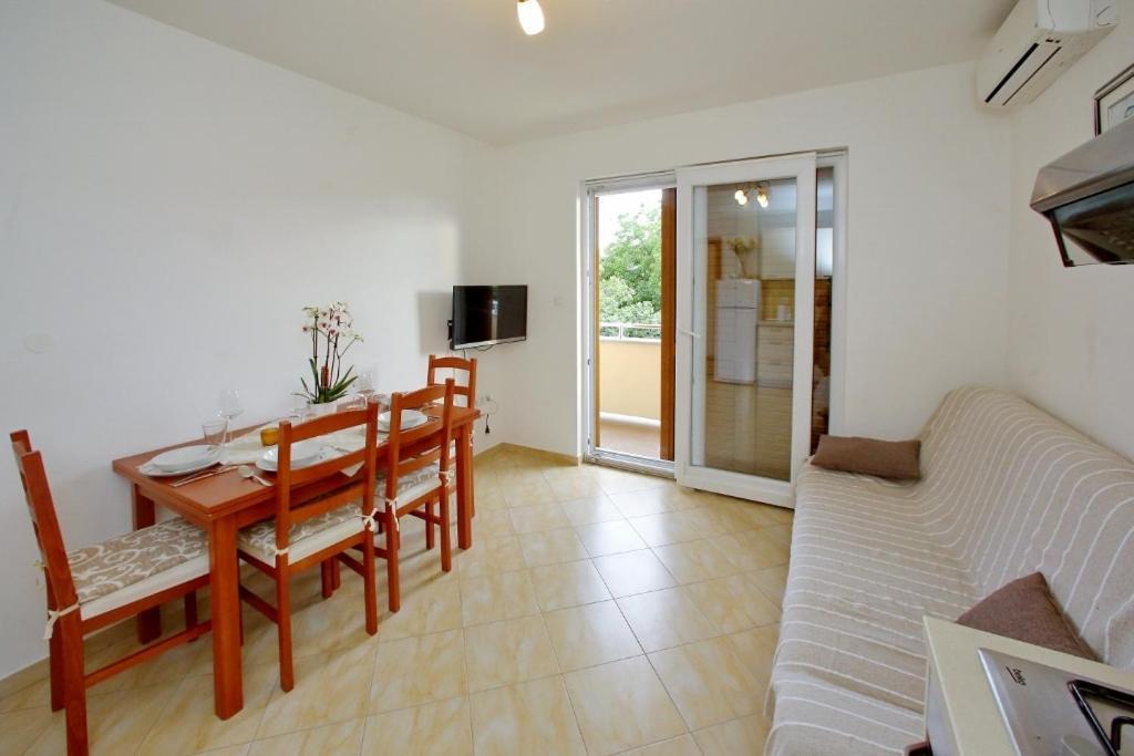 Apartments With A Parking Space Sukosan, Zadar - 16641 Екстериор снимка
