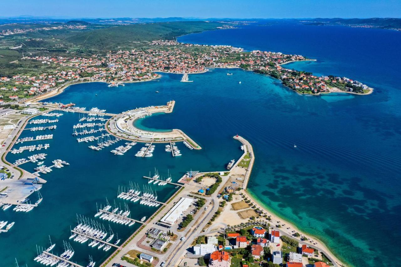 Apartments With A Parking Space Sukosan, Zadar - 16641 Екстериор снимка